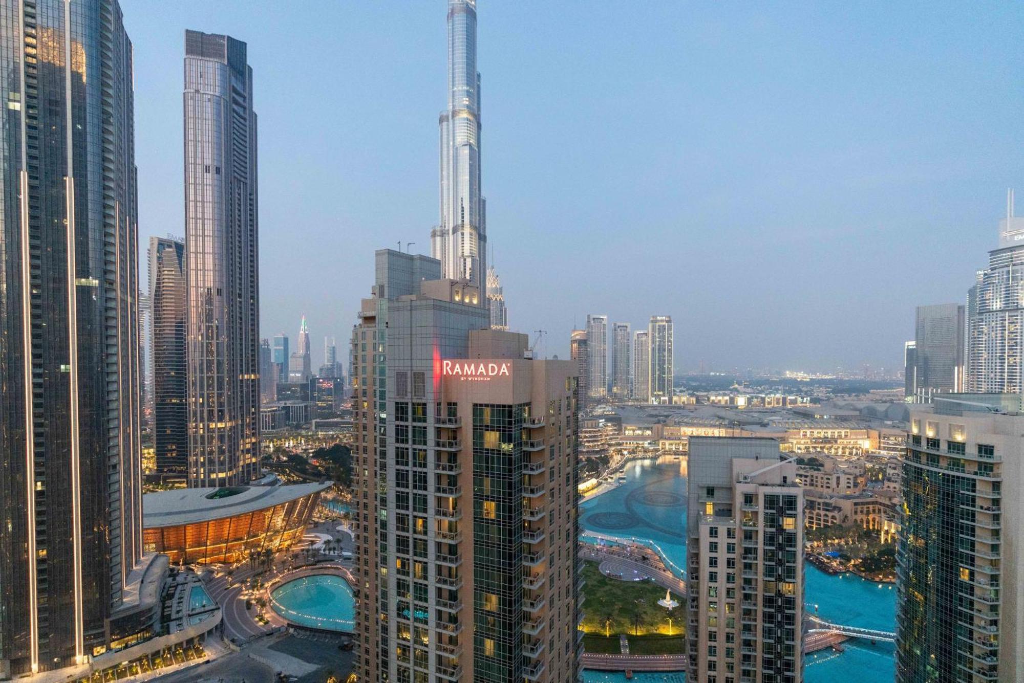 Luxury 2Br Downtown Apt With Burj Khalifa Views Dubai Buitenkant foto